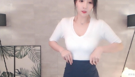 娱加王家佳走光闪现福利视频